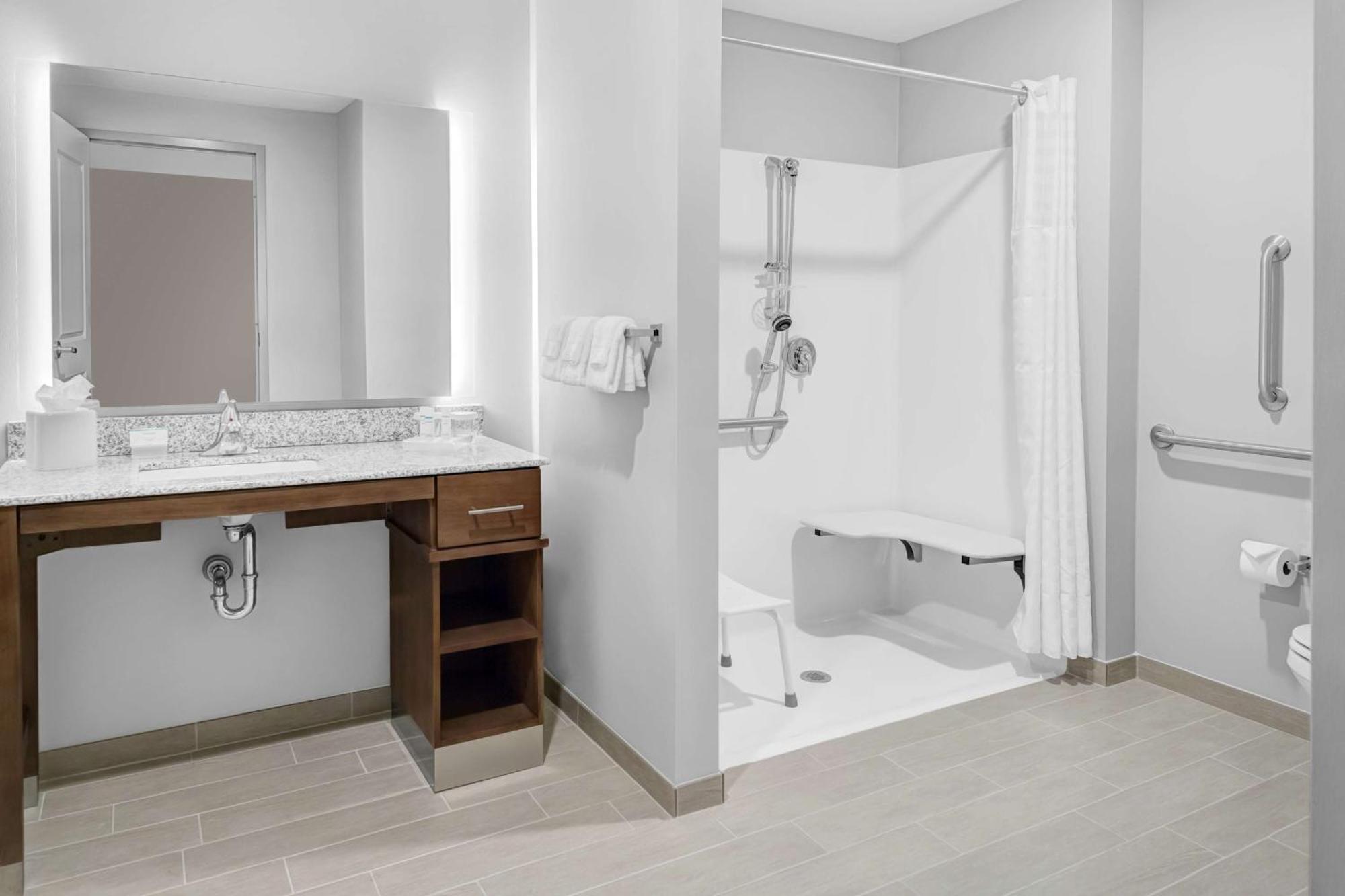Homewood Suites By Hilton Wauwatosa Milwaukee Exterior foto